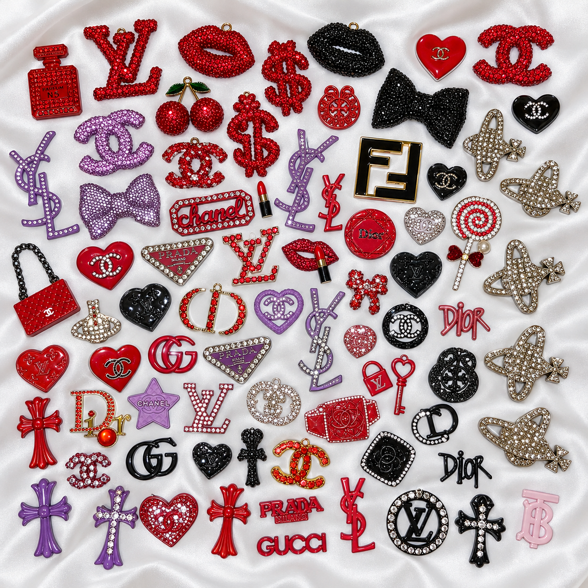 Junk mixed charms 30 for £20